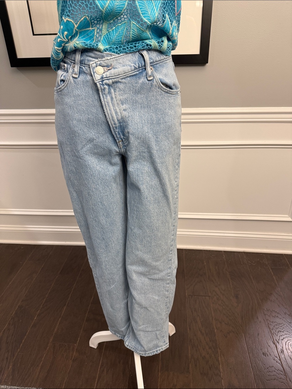Abercrombie & Fitch 90’s Straight Ultra High Ride Criss Cross Jeans 27/4R